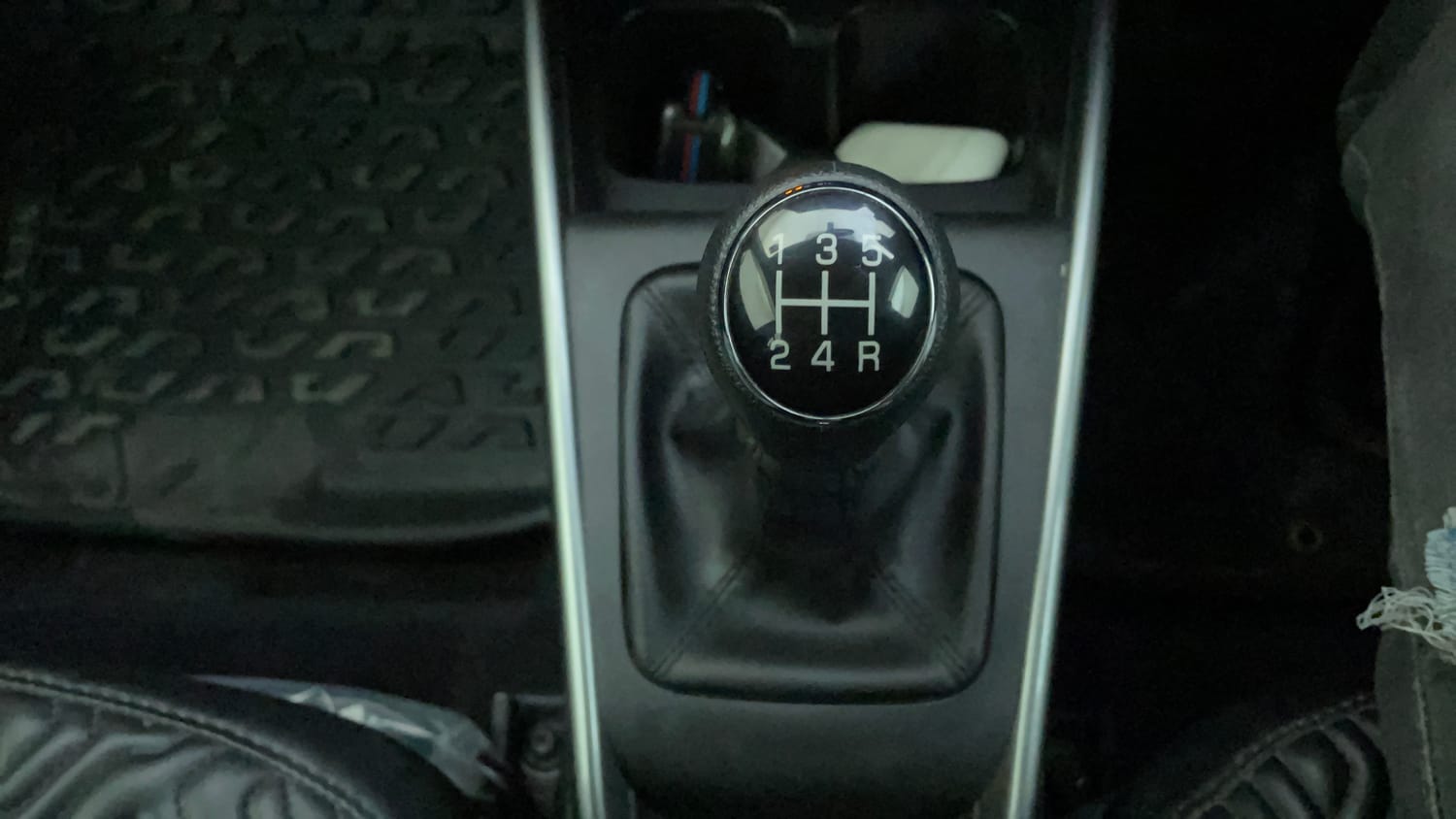 Used 2024 Maruti Suzuki Baleno Alpha MT Petrol Manual interior GEAR  KNOB VIEW