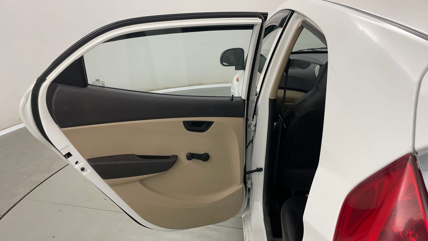 Used 2016 Hyundai Eon Era Petrol Manual interior LEFT REAR DOOR OPEN VIEW