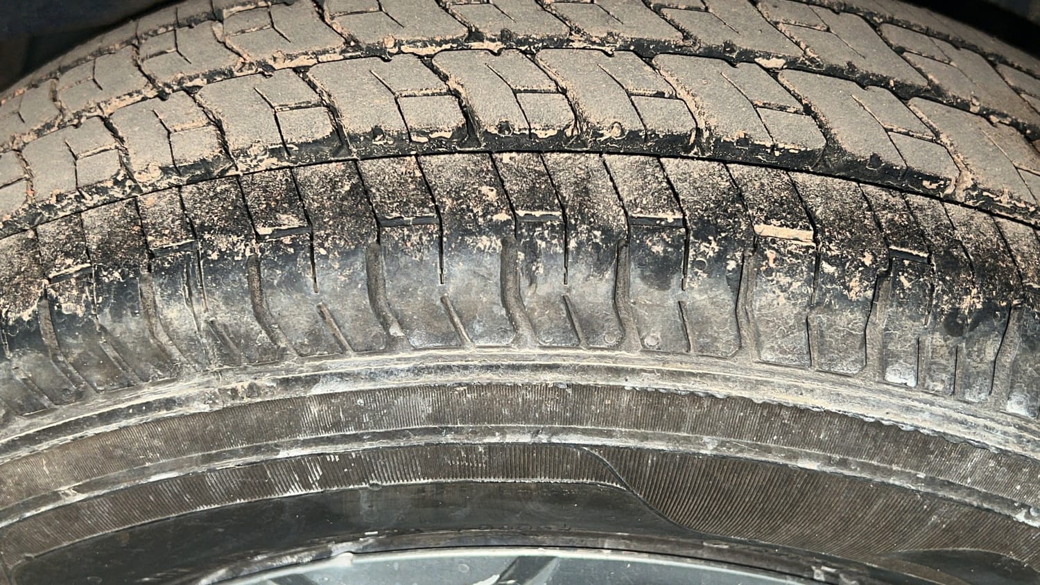 Used 2019 Renault Kwid CLIMBER 1.0 Petrol Manual tyres LEFT REAR TYRE TREAD VIEW