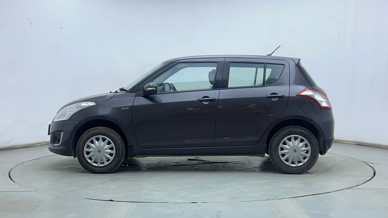 Used 2017 Maruti Suzuki Swift VXi Petrol Manual exterior LEFT SIDE VIEW