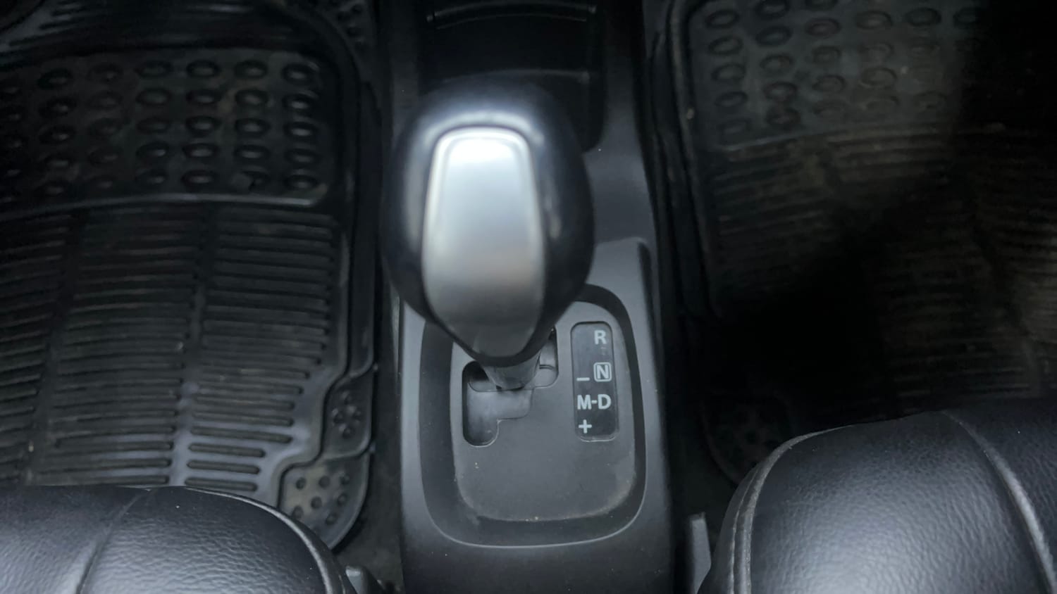 Used 2018 Maruti Suzuki Wagon R 1.0 VXI AMT Petrol Automatic interior GEAR  KNOB VIEW