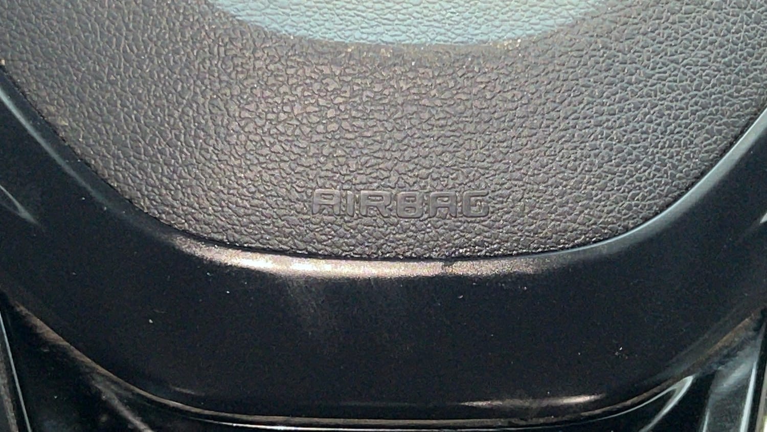 Used 2020 Tata Tiago XT Petrol Manual top_features Airbags