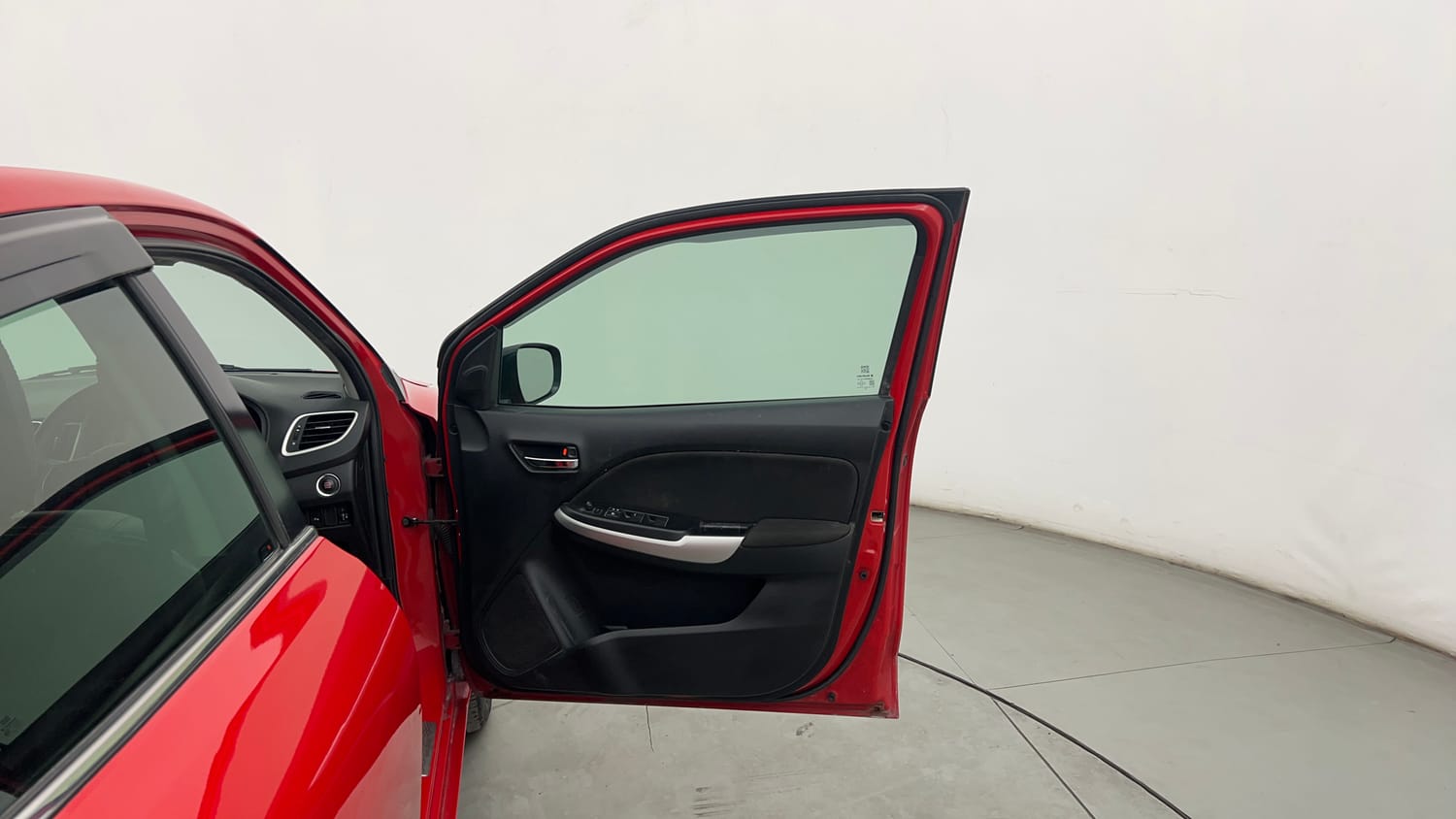 Used 2018 Maruti Suzuki Baleno Alpha 1.2 Petrol Manual interior RIGHT FRONT DOOR OPEN VIEW