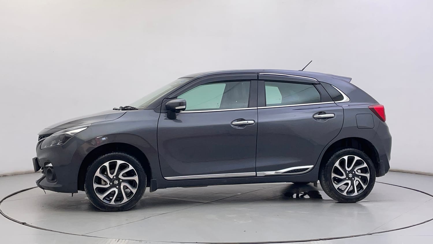 Used 2024 Maruti Suzuki Baleno Alpha MT Petrol Manual exterior LEFT SIDE VIEW