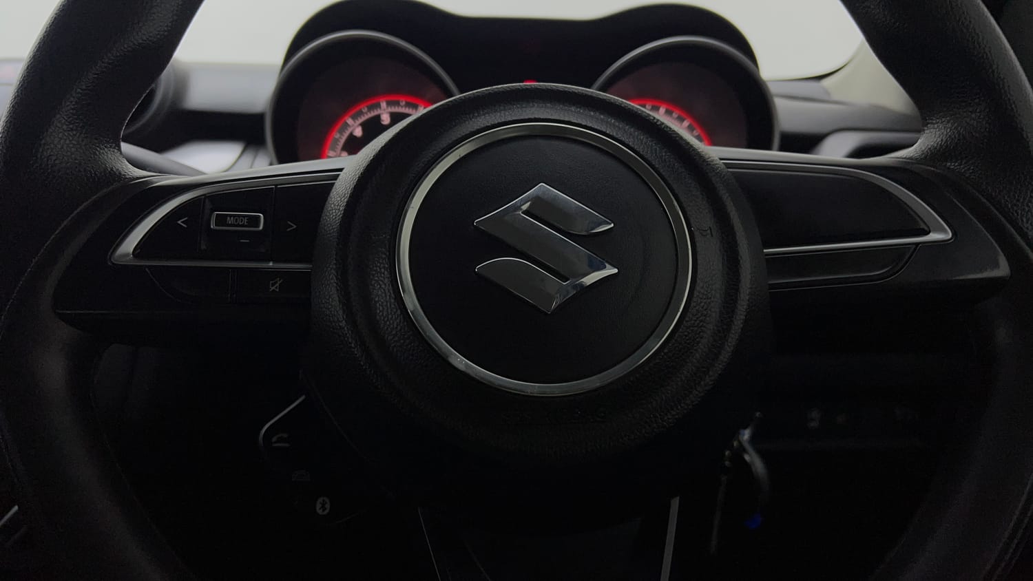 Used 2021 Maruti Suzuki Swift VXi Petrol Manual top_features Steering mounted controls