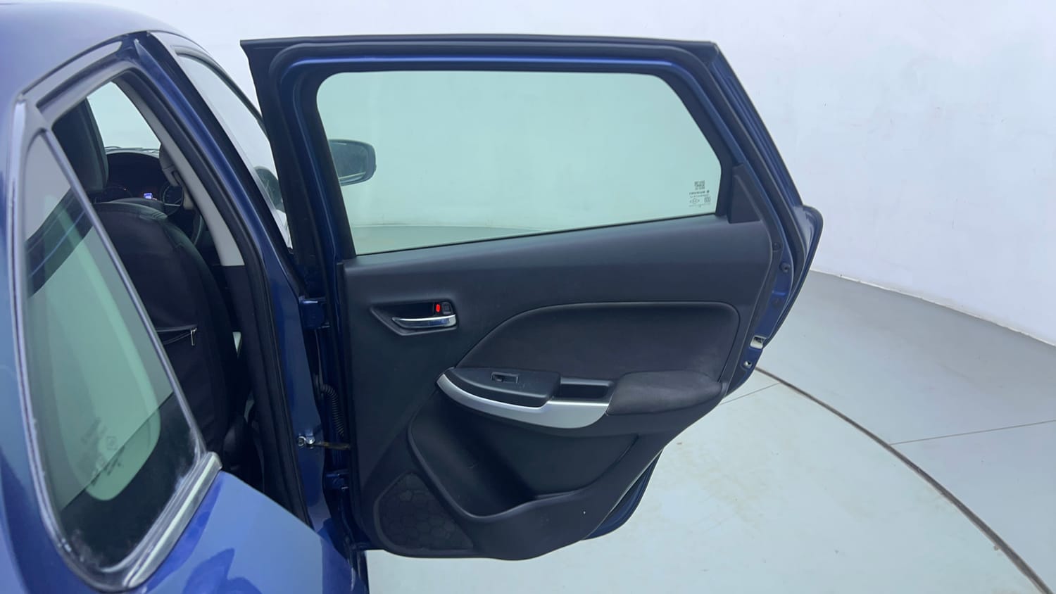 Used 2018 Maruti Suzuki Baleno Zeta 1.2 Petrol Manual interior RIGHT REAR DOOR OPEN VIEW