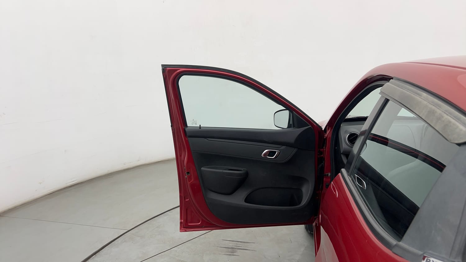 Used 2019 Renault Kwid RXT (O) 1.0 SCE Edition Petrol Manual interior LEFT FRONT DOOR OPEN VIEW