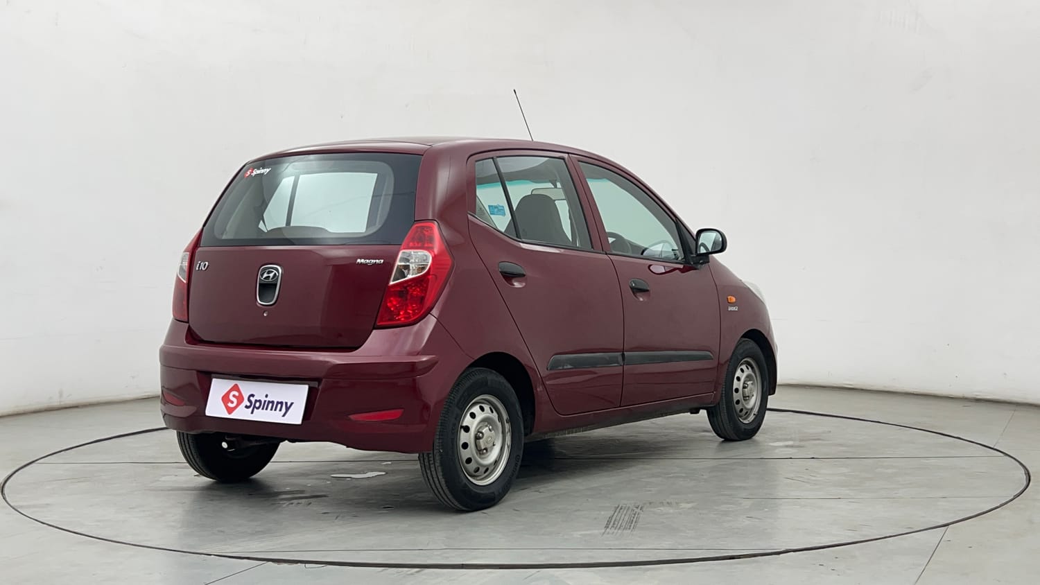 Used 2016 Hyundai i10 Magna 1.1 iRDE2 Petrol Manual exterior RIGHT REAR CORNER VIEW