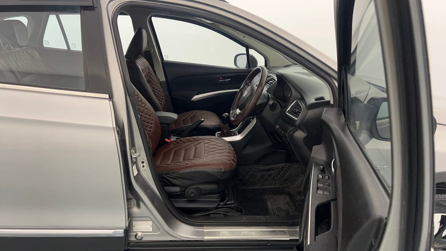 Used 2019 Maruti Suzuki S-Cross Delta 1.3 Diesel Manual interior RIGHT SIDE FRONT DOOR CABIN VIEW