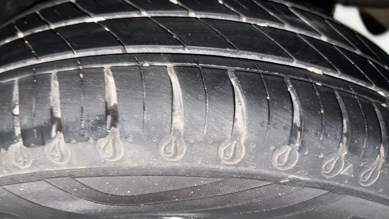 Used 2024 Tata Tiago EV XT Medium Range Electric Automatic tyres LEFT REAR TYRE TREAD VIEW