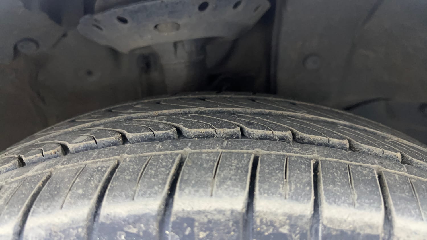 Used 2018 Honda Amaze 1.5 V CVT Diesel Diesel Automatic tyres RIGHT FRONT TYRE TREAD VIEW
