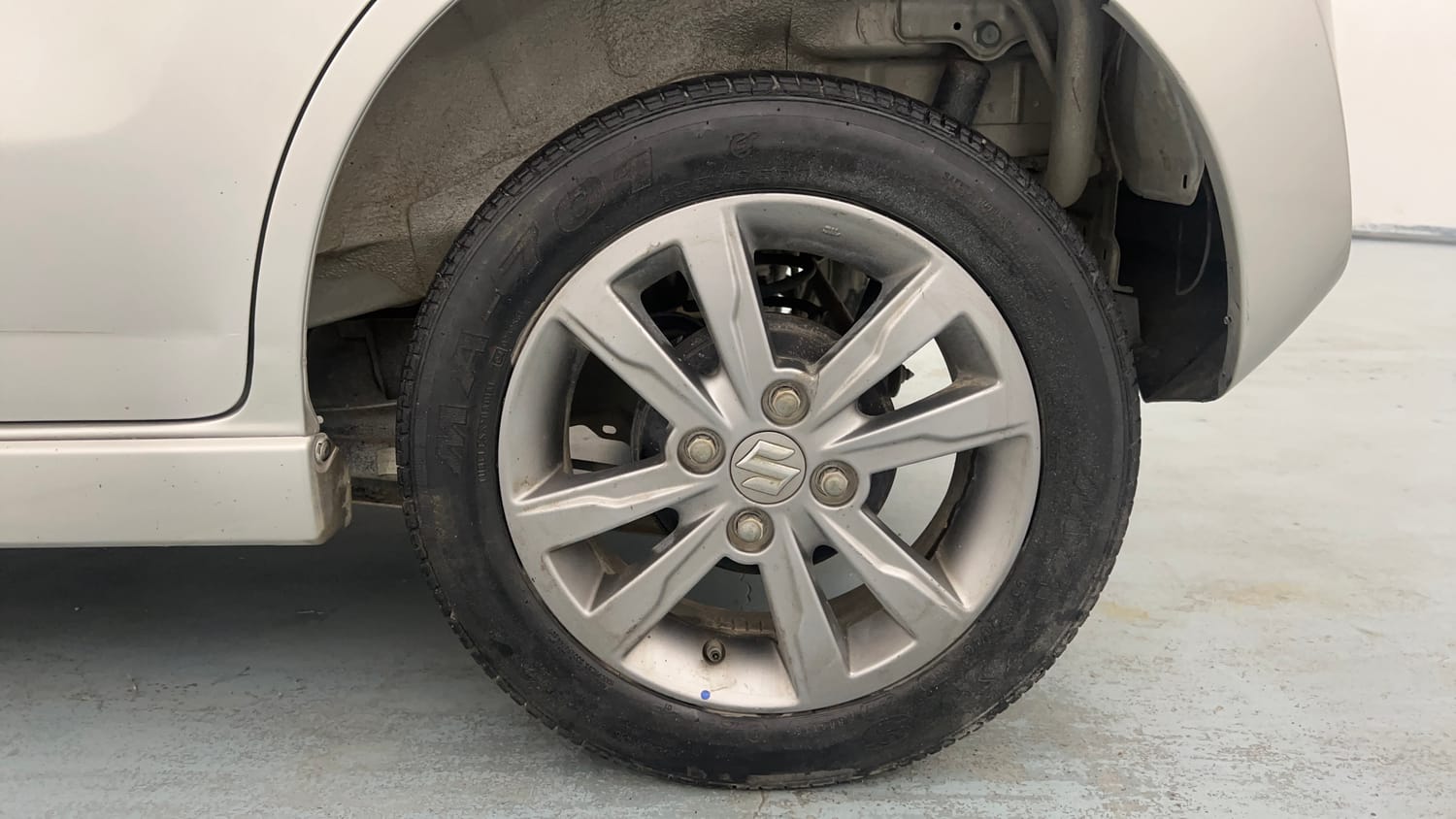 Used 2017 Maruti Suzuki Wagon R VXI+ Petrol Manual tyres LEFT REAR TYRE RIM VIEW