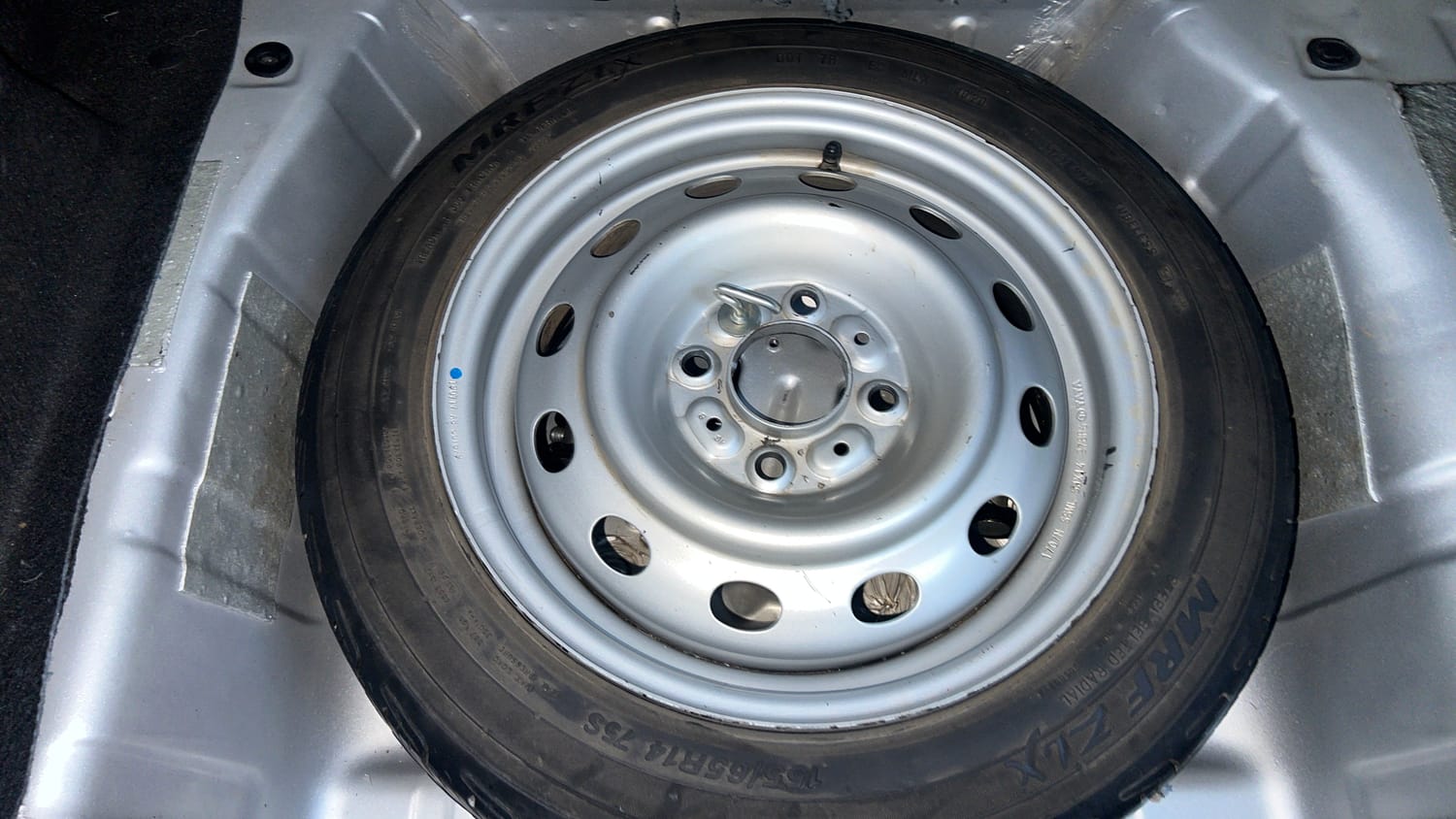Used 2017 Tata Tiago Revotron XZA Petrol Automatic tyres SPARE TYRE VIEW