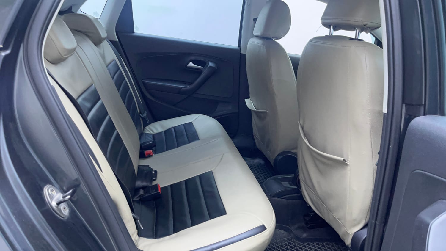 Used 2016 Volkswagen Polo Comfortline 1.2L (P) Petrol Manual interior RIGHT SIDE REAR DOOR CABIN VIEW