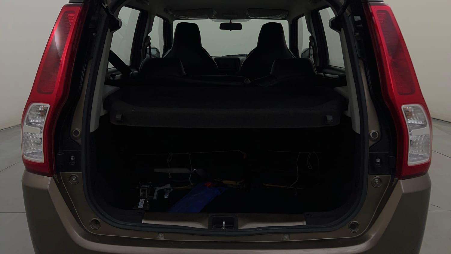 Used 2019 Maruti Suzuki Wagon R ZXi 1.2 Petrol Manual interior DICKY INSIDE VIEW
