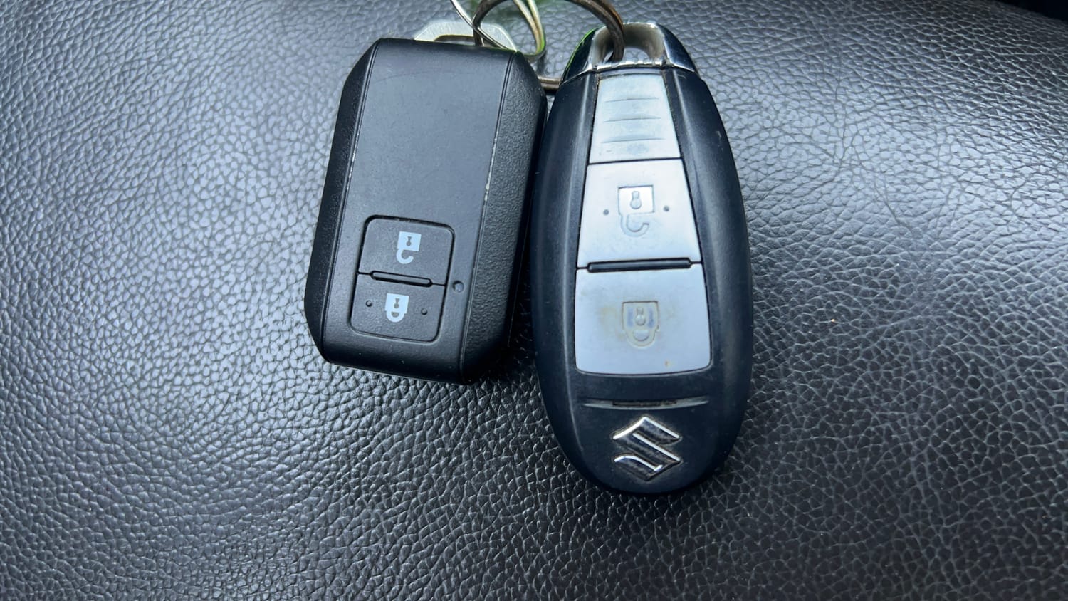 Used 2015 Maruti Suzuki S-Cross Alpha 1.3 Diesel Manual extra CAR KEY VIEW