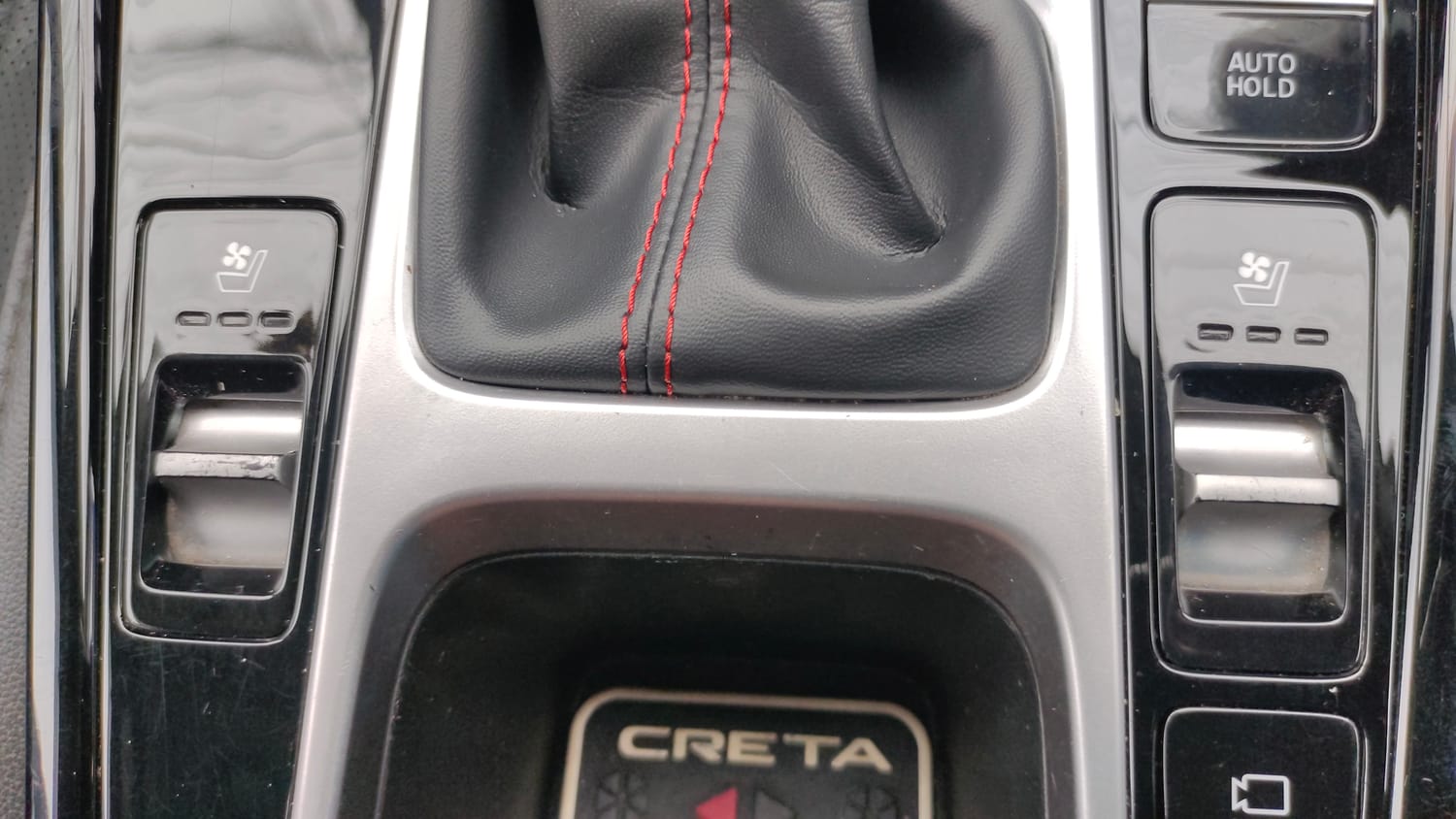 Used 2022 Hyundai Creta SX (O) 1.4 Turbo 7 DCT Dual Tone Petrol Automatic top_features Ventilated seats