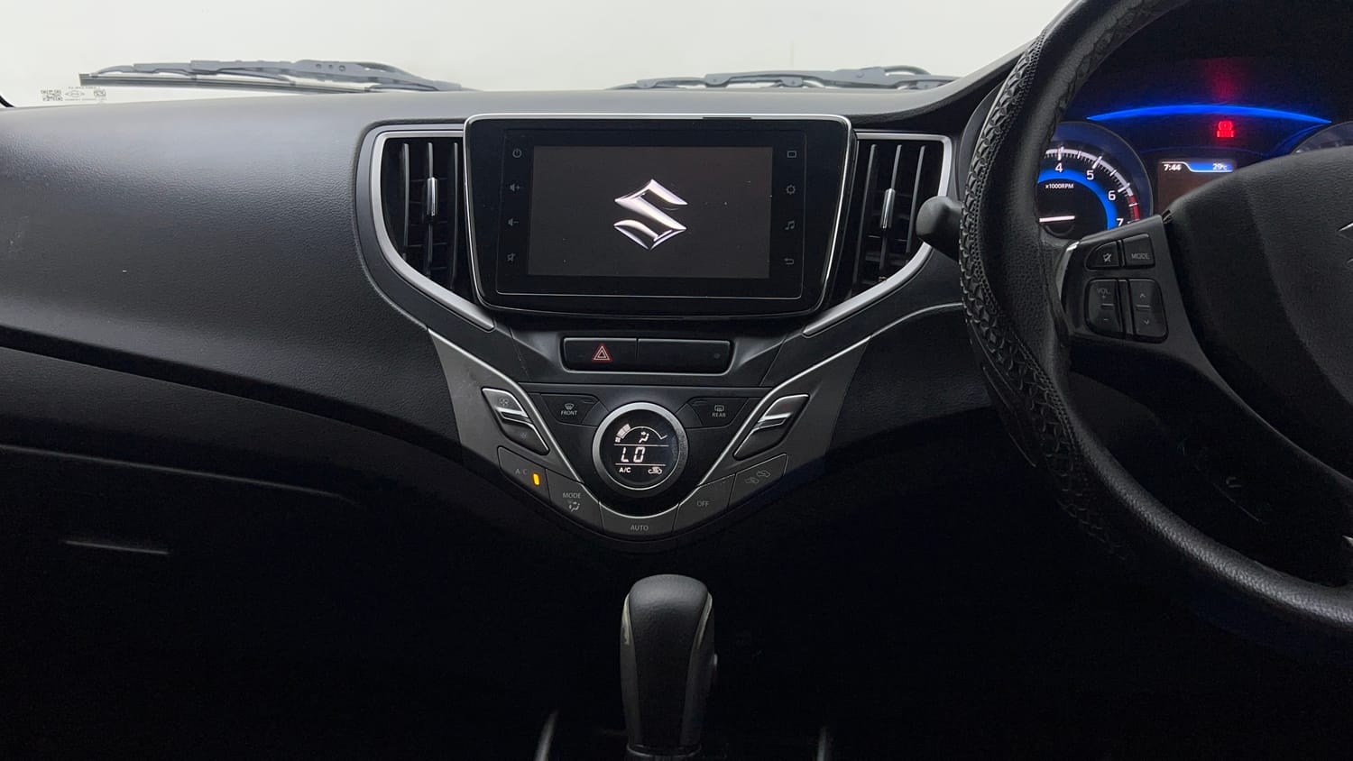 Used 2019 Maruti Suzuki Baleno Zeta Automatic Petrol Automatic interior MUSIC SYSTEM & AC CONTROL VIEW