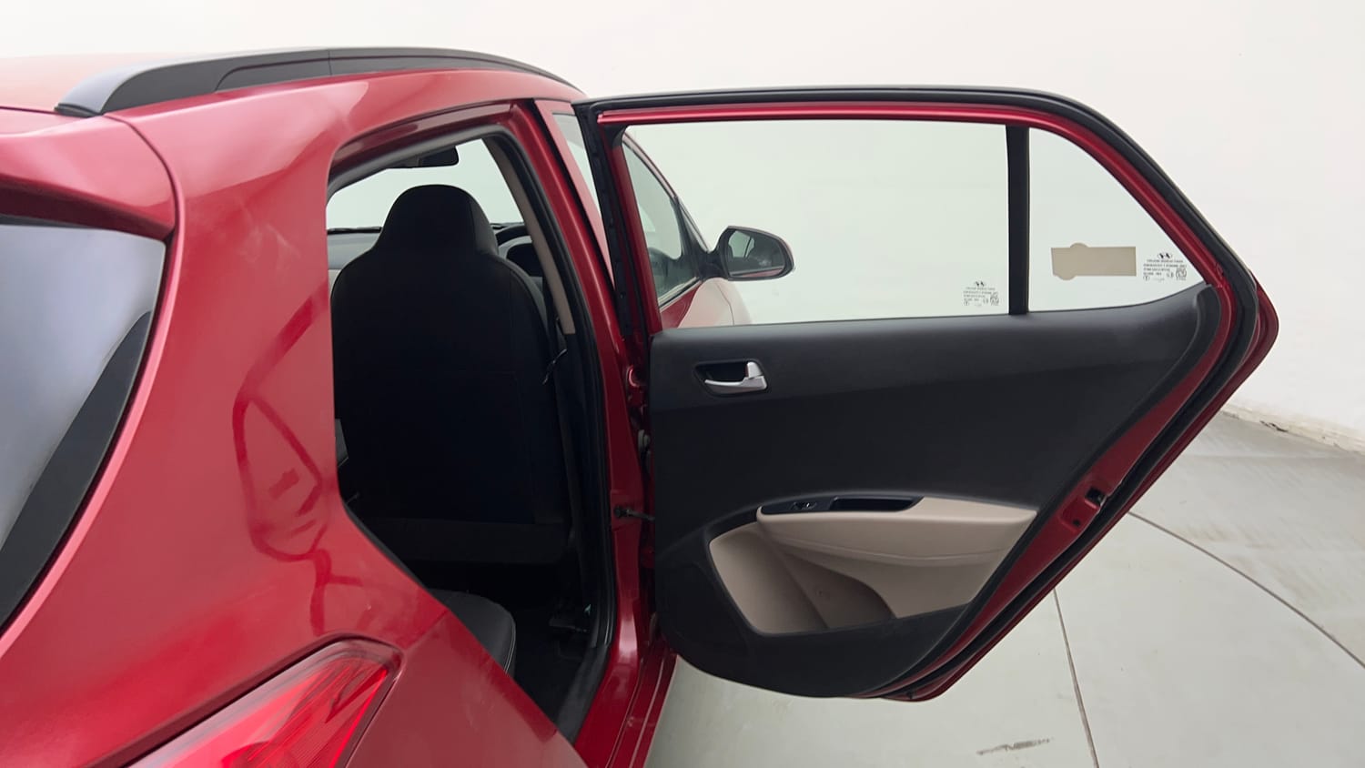 Used 2018 Hyundai Grand i10 Sportz (O) AT 1.2 Kappa VTVT Petrol Automatic interior RIGHT REAR DOOR OPEN VIEW