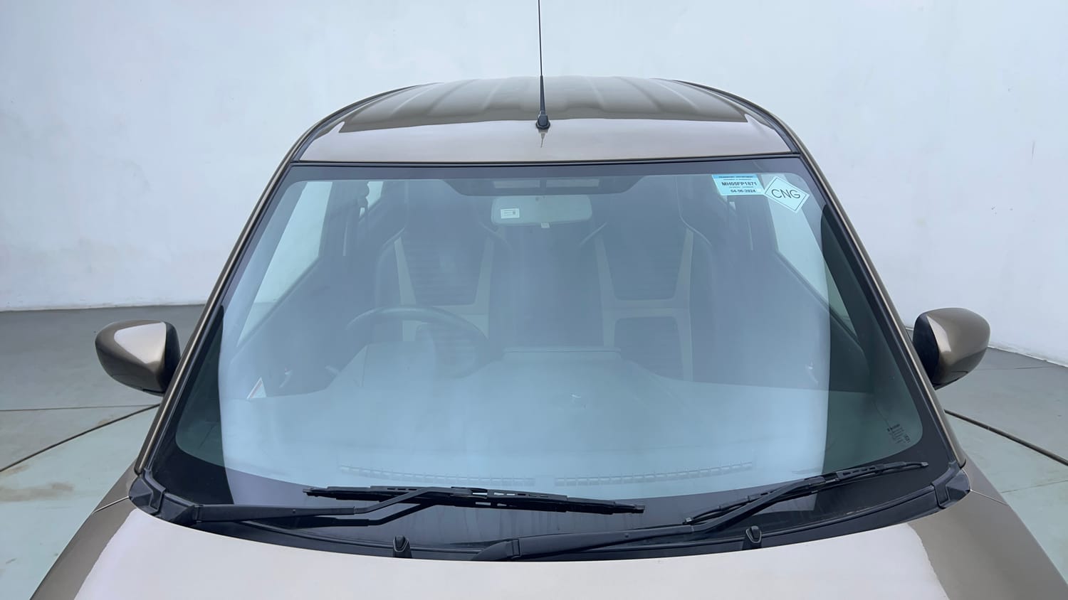 Used 2024 Maruti Suzuki Wagon R VXI 1.0 CNG Cng Manual exterior FRONT WINDSHIELD VIEW