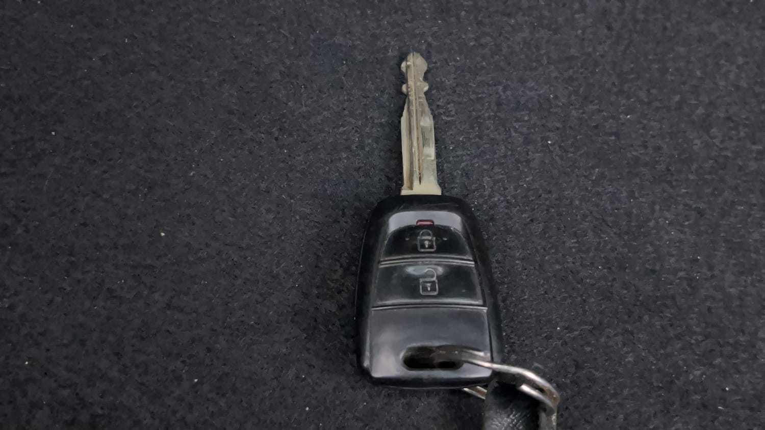 Used 2018 Hyundai Grand i10 Sportz 1.2 Kappa VTVT Petrol Manual extra CAR KEY VIEW