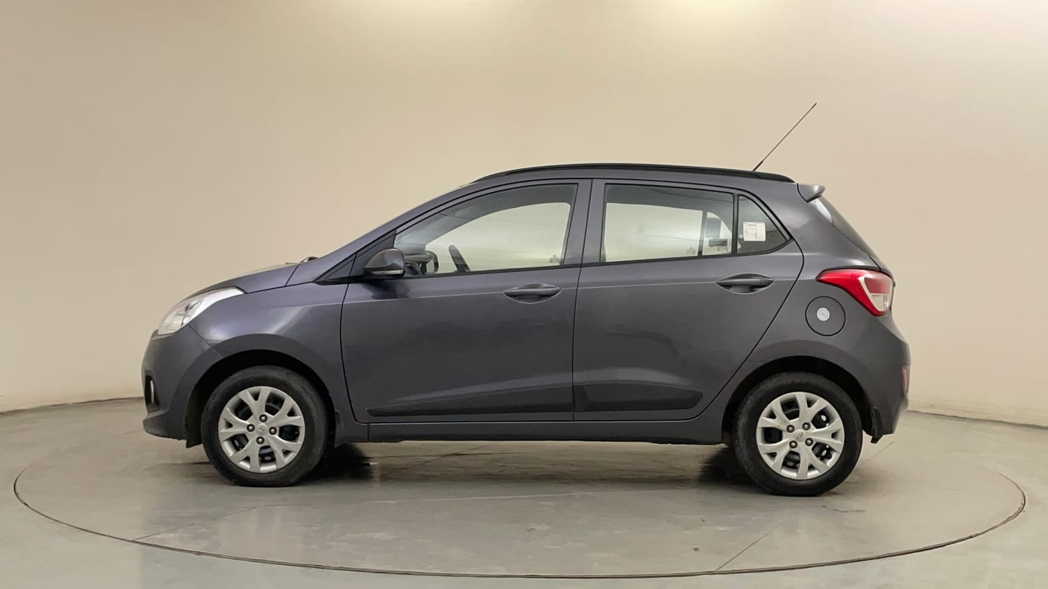 Used 2016 Hyundai Grand i10 Sportz 1.2 Kappa VTVT Petrol Manual exterior LEFT SIDE VIEW