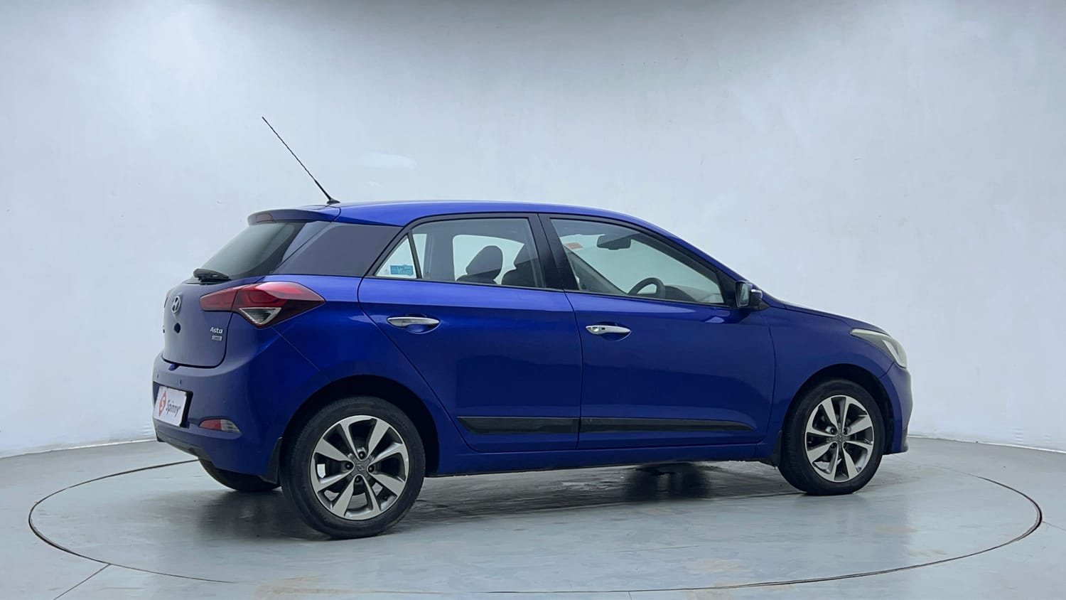 Used 2015 Hyundai Elite i20 Asta 1.4 CRDI Diesel Manual exterior RIGHT REAR CORNER VIEW