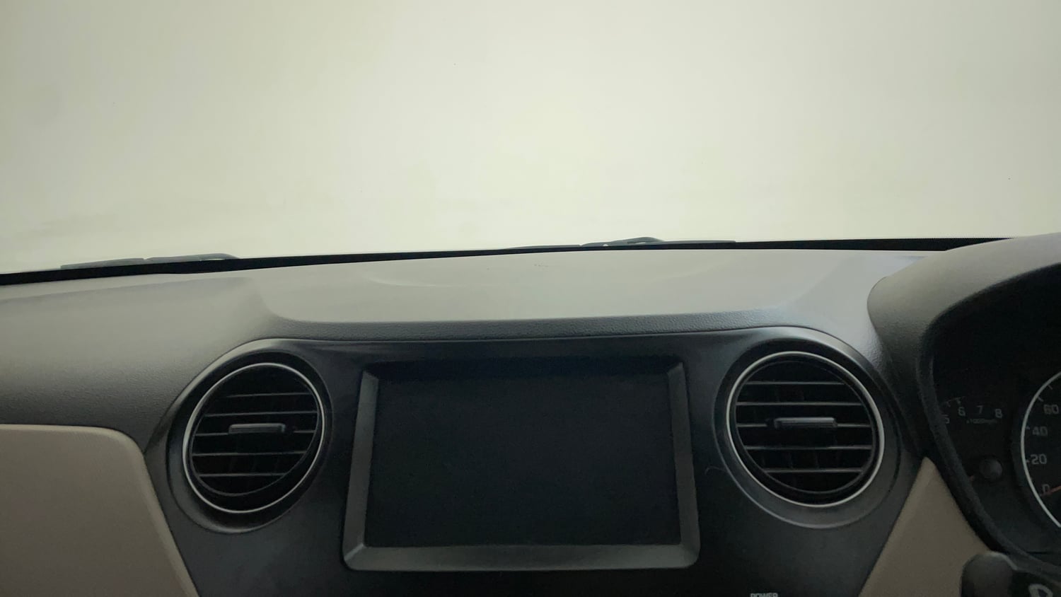 Used 2020 Hyundai Grand i10 Sportz 1.2 Kappa VTVT Petrol Manual top_features Touch screen infotainment system