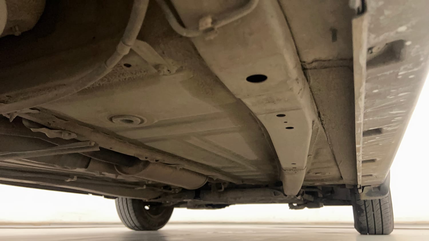 Used 2018 Maruti Suzuki Baleno Delta 1.2 Petrol Manual extra REAR RIGHT UNDERBODY VIEW