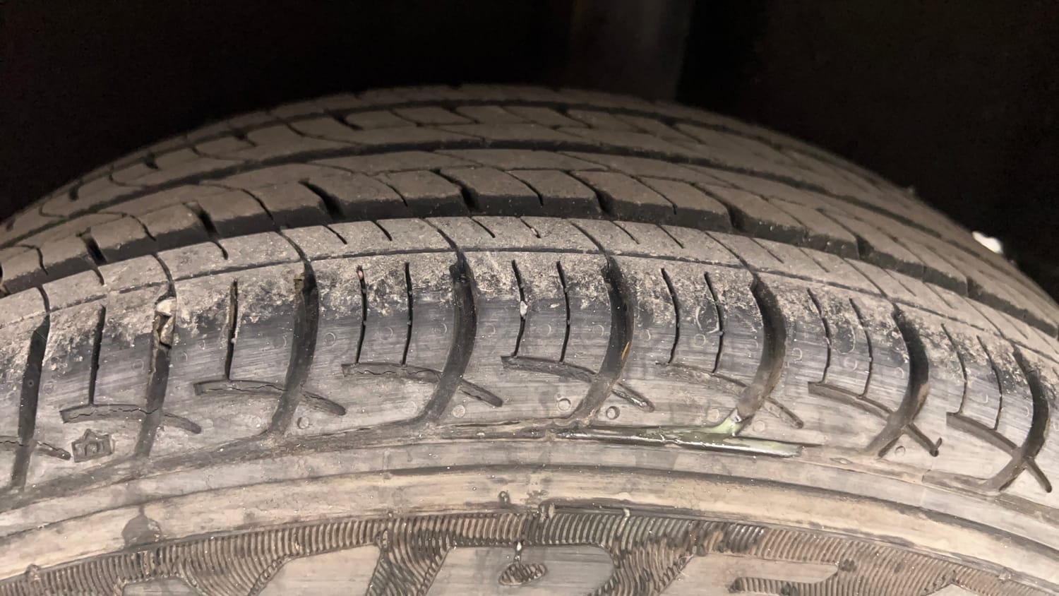 Used 2018 Maruti Suzuki Baleno Delta 1.2 AT Petrol Automatic tyres LEFT REAR TYRE TREAD VIEW