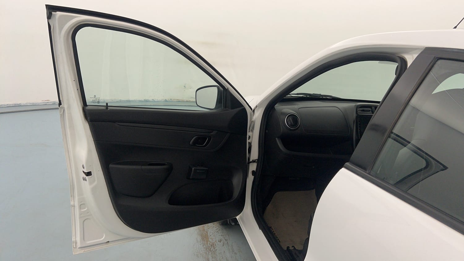 Used 2017 Renault Kwid 1.0 RXL Petrol Manual interior LEFT FRONT DOOR OPEN VIEW