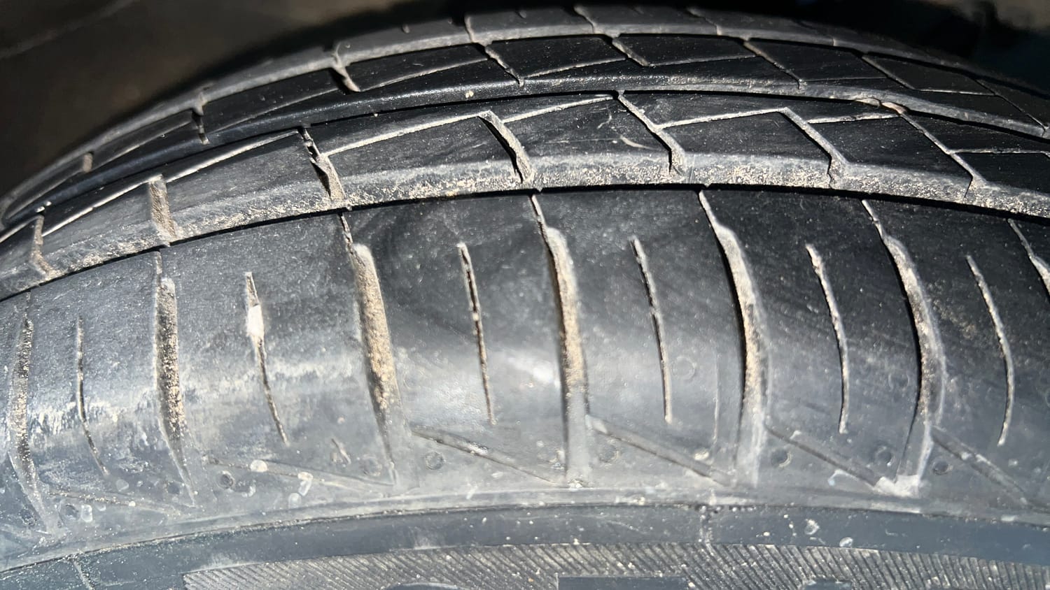 Used 2019 Maruti Suzuki Alto 800 LXi Petrol Manual tyres RIGHT FRONT TYRE TREAD VIEW