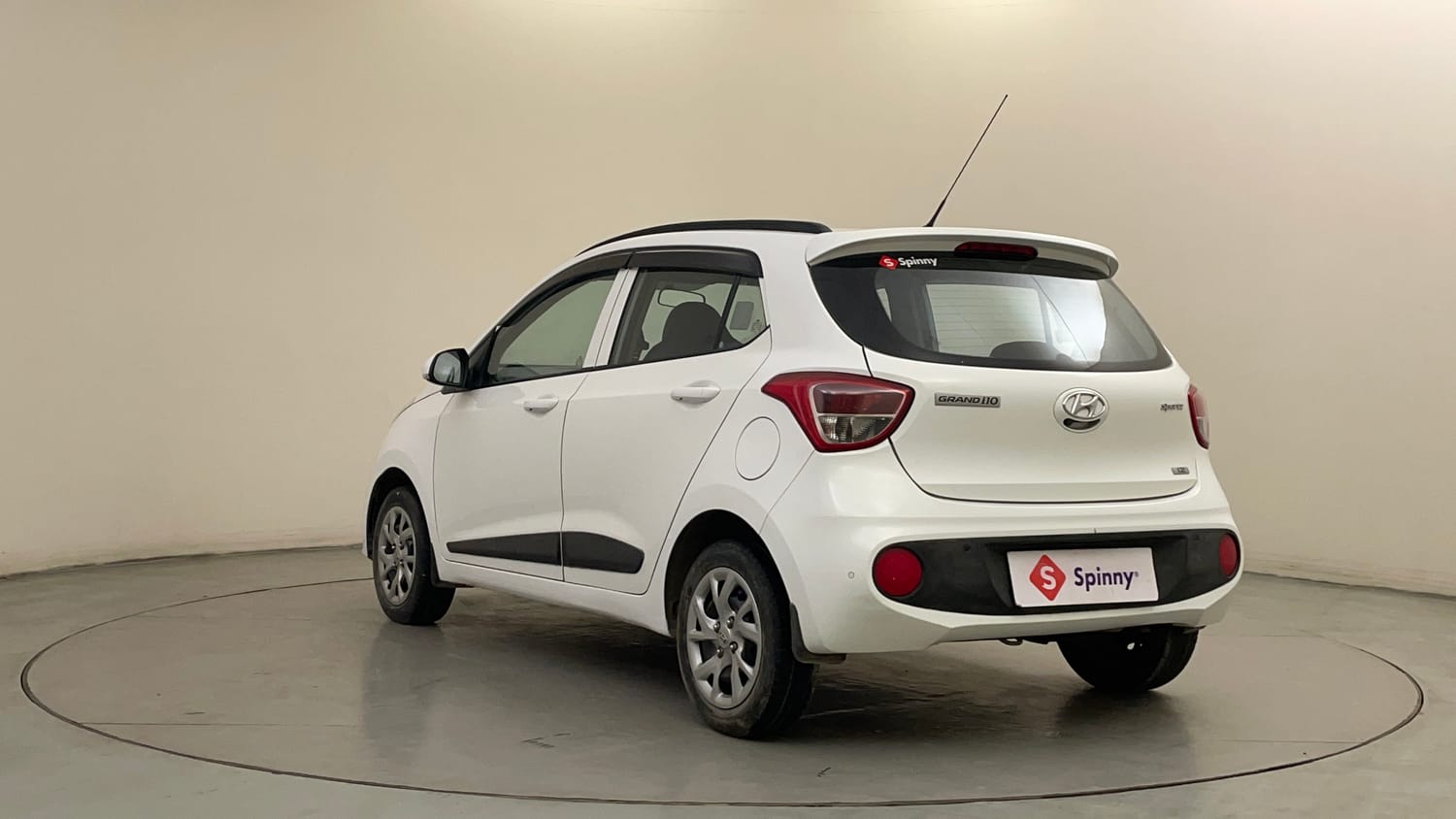 Used 2020 Hyundai Grand i10 Sportz 1.2 Kappa VTVT Petrol Manual exterior LEFT REAR CORNER VIEW