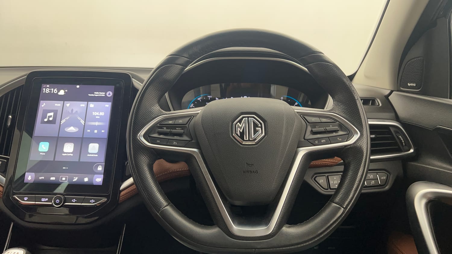 Used 2022 MG Motors Hector Plus Sharp 2.0 Diesel Turbo MT 6-STR Diesel Manual interior STEERING VIEW