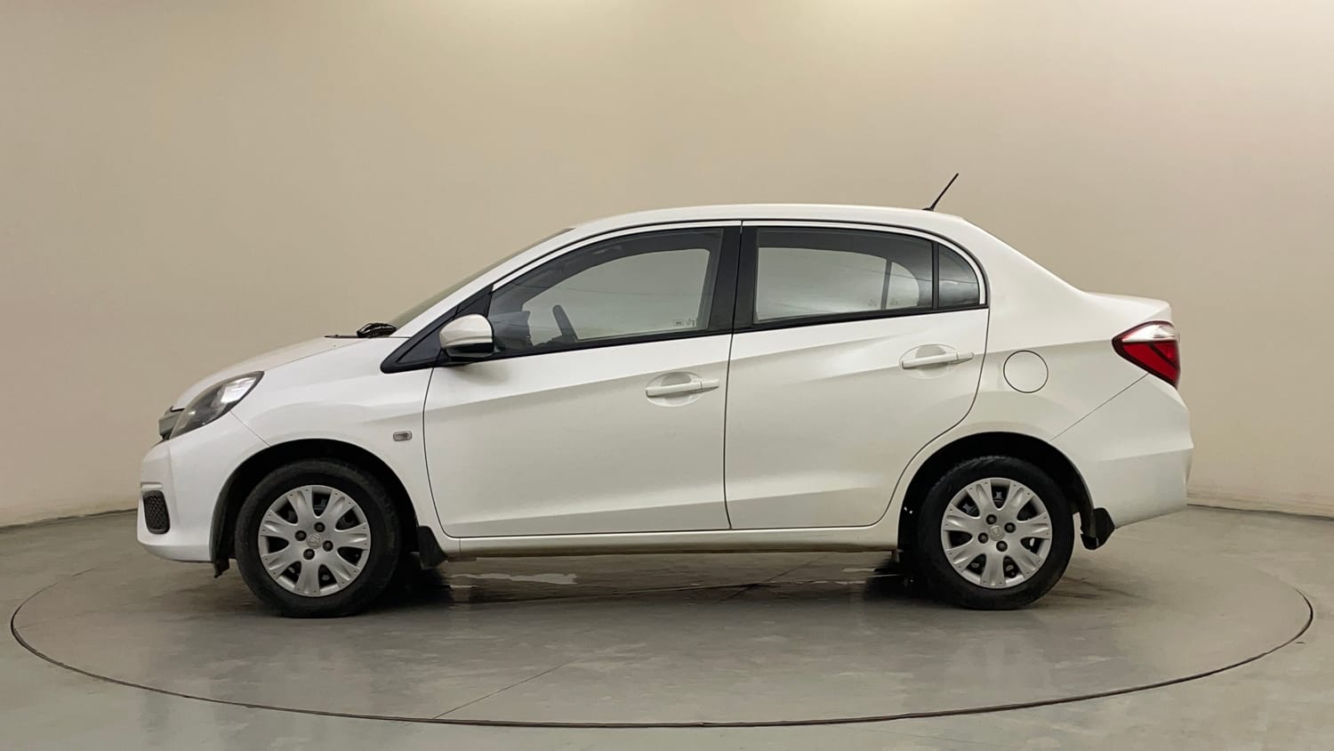 Used 2018 Honda Amaze 1.2 S i-VTEC Opt Petrol Manual exterior LEFT SIDE VIEW