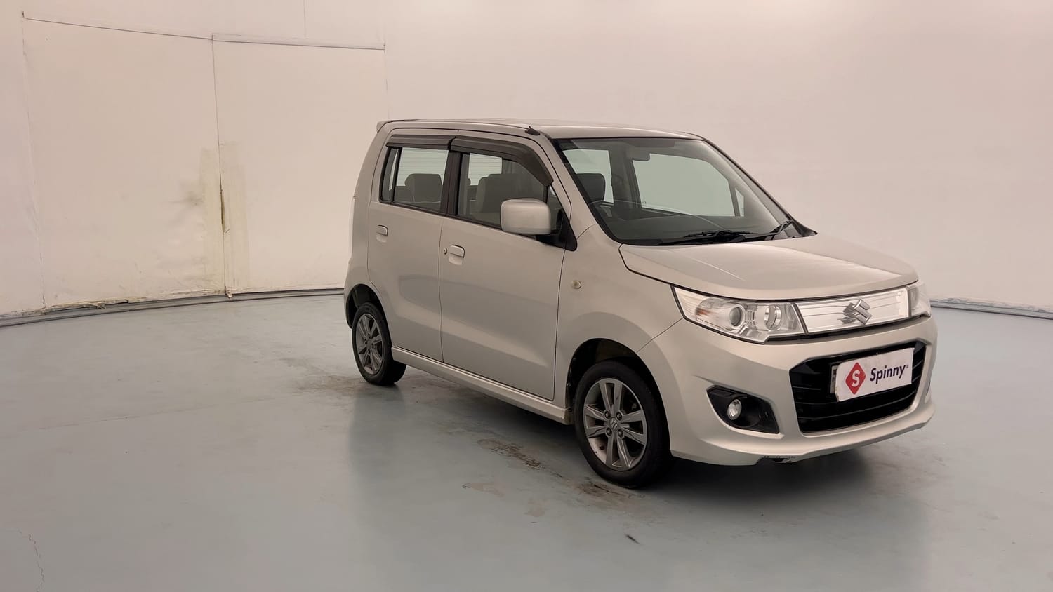 Used 2017 Maruti Suzuki Wagon R VXI+ Petrol Manual exterior RIGHT FRONT CORNER VIEW