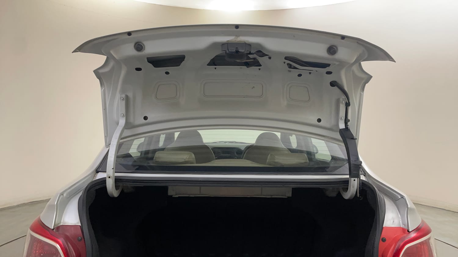 Used 2014 Hyundai Xcent S 1.2 (O) Petrol Manual interior DICKY DOOR OPEN VIEW