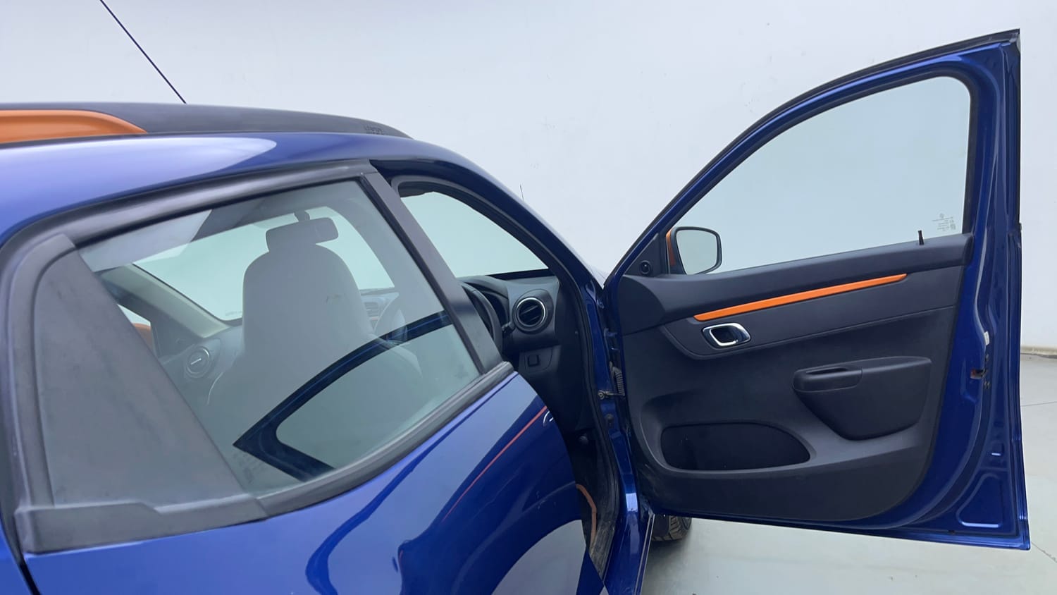 Used 2020 Renault Kwid CLIMBER 1.0 AMT Opt Petrol Automatic interior RIGHT FRONT DOOR OPEN VIEW