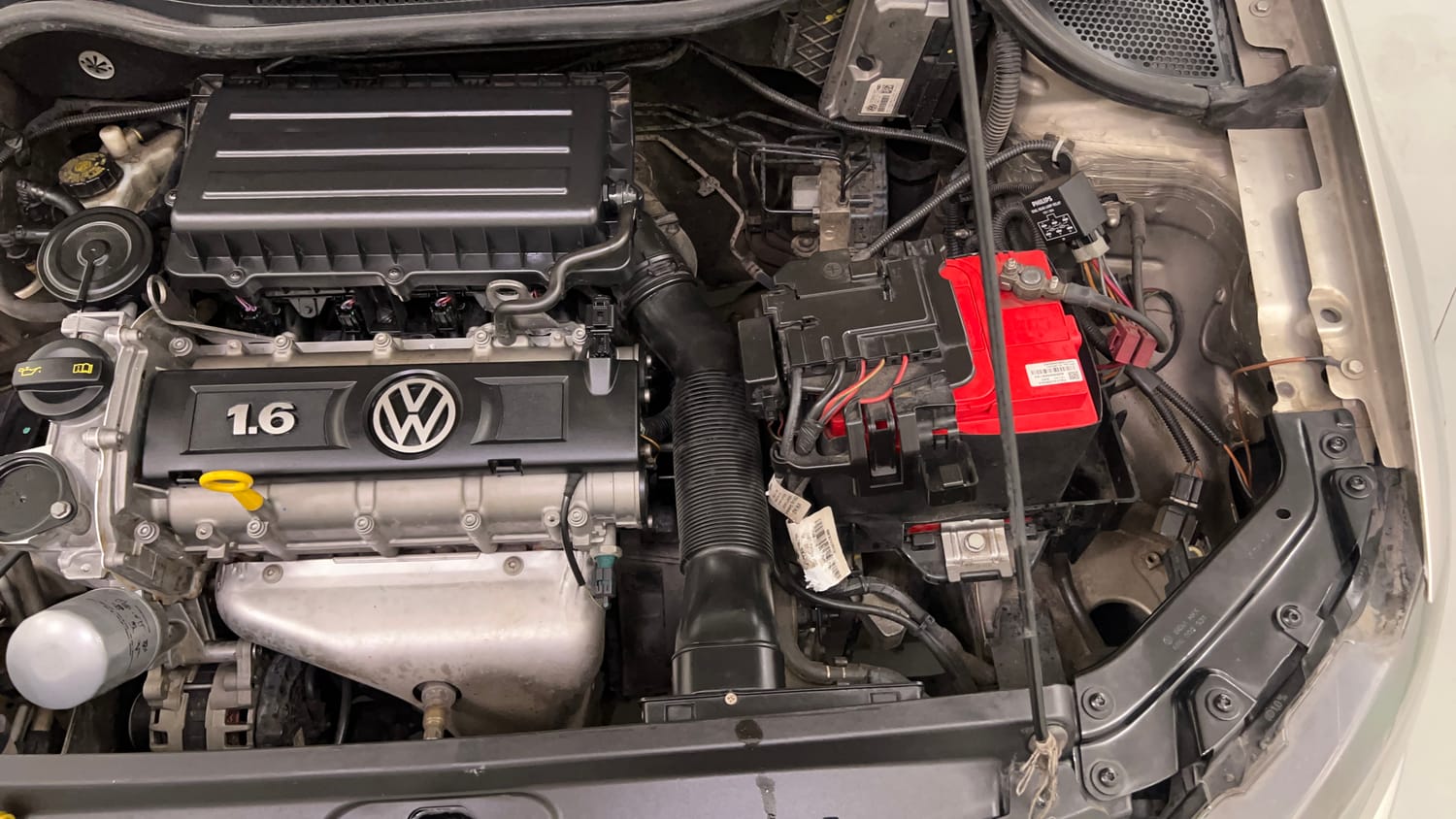 Used 2014 Volkswagen Vento Highline Petrol Petrol Manual engine ENGINE LEFT SIDE VIEW