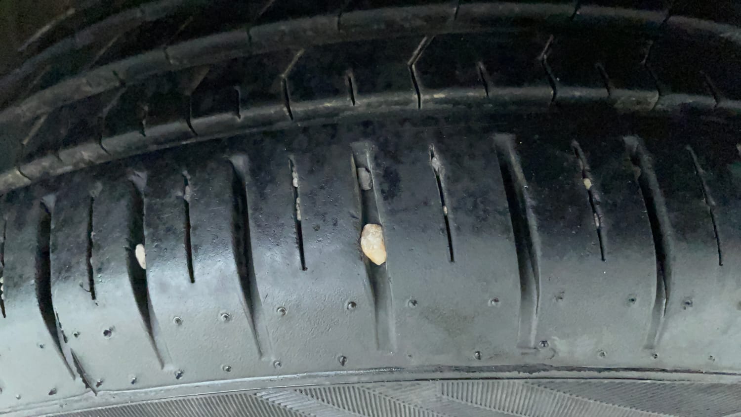 Used 2024 Maruti Suzuki Baleno Alpha MT Petrol Manual tyres RIGHT FRONT TYRE TREAD VIEW