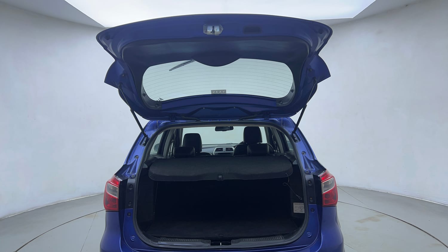 Used 2015 Maruti Suzuki S-Cross Alpha 1.3 Diesel Manual interior DICKY DOOR OPEN VIEW