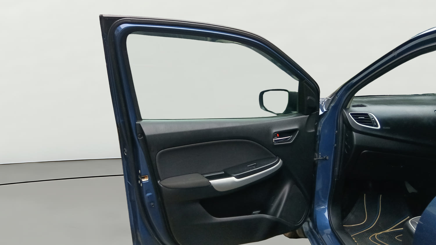 Used 2018 Maruti Suzuki Baleno Alpha 1.2 Petrol Manual interior LEFT FRONT DOOR OPEN VIEW