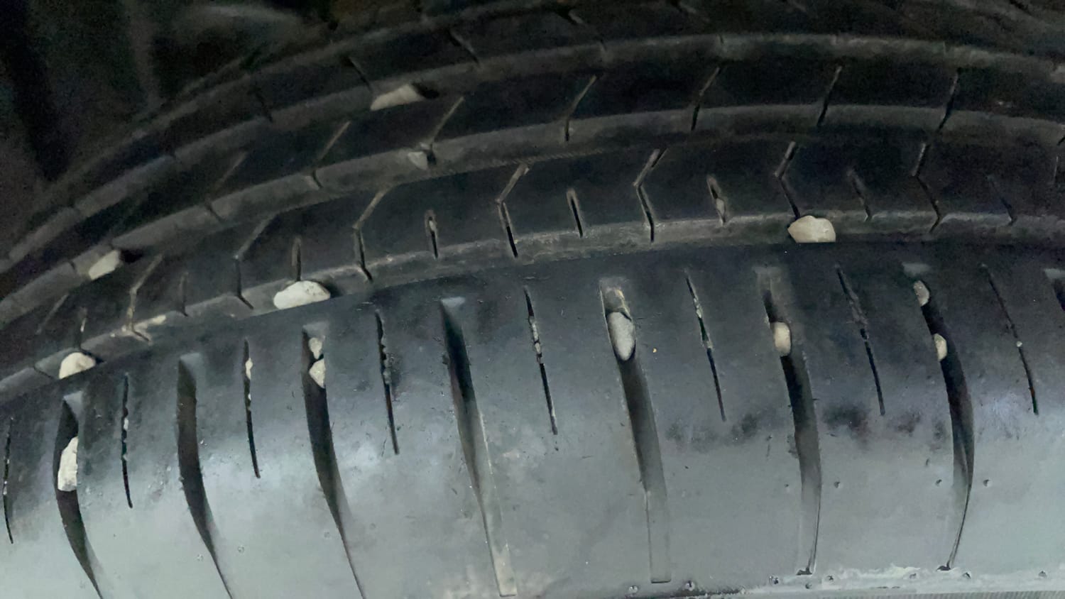 Used 2024 Maruti Suzuki Baleno Sigma MT Petrol Manual tyres RIGHT REAR TYRE TREAD VIEW