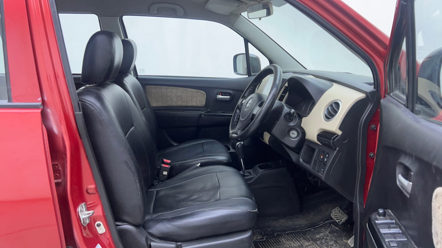 Used 2018 Maruti Suzuki Wagon R 1.0 VXI AMT Petrol Automatic interior RIGHT SIDE FRONT DOOR CABIN VIEW