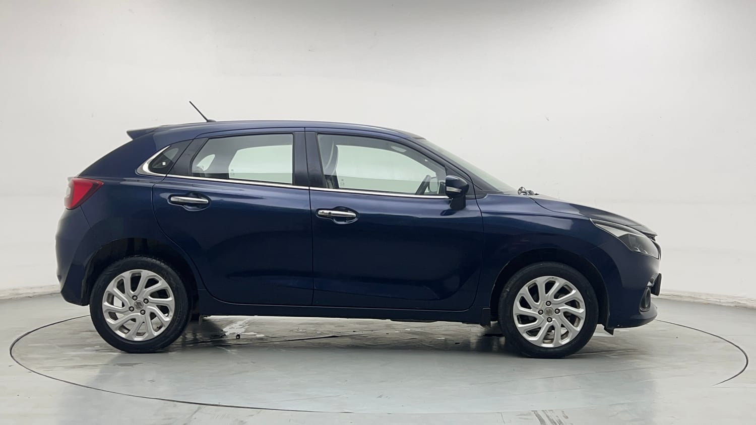 Used 2022 Maruti Suzuki Baleno Zeta MT Petrol Manual exterior RIGHT SIDE VIEW