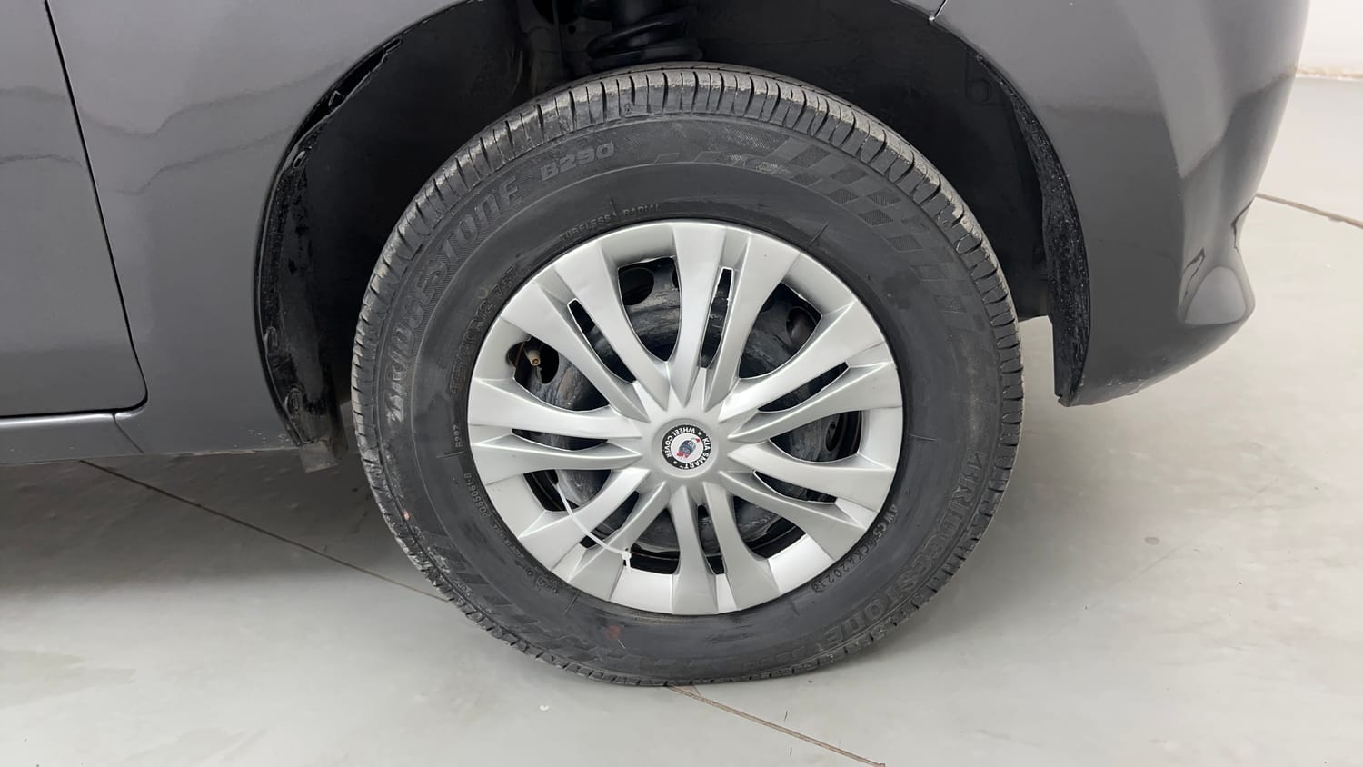 Used 2014 Maruti Suzuki Alto 800 LXI CNG (outside fitted) Cng Manual tyres RIGHT FRONT TYRE RIM VIEW