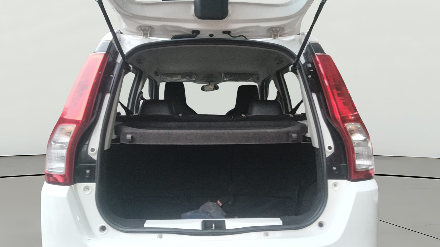 Used 2023 Maruti Suzuki Wagon R ZXI Plus 1.2 Petrol Manual interior DICKY INSIDE VIEW