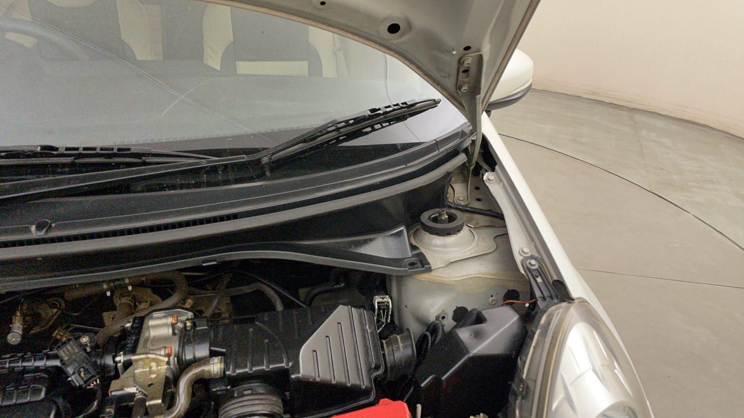 Used 2018 Honda Amaze 1.2 S i-VTEC Opt Petrol Manual engine ENGINE LEFT SIDE HINGE & APRON VIEW