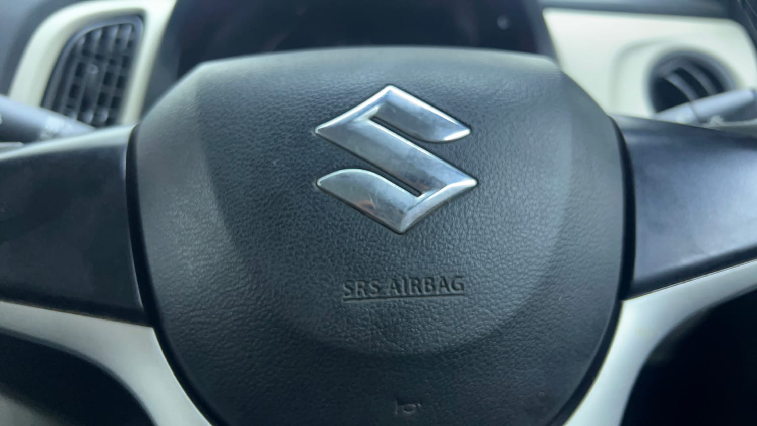 Used 2024 Maruti Suzuki Wagon R VXI 1.0 CNG Cng Manual top_features Airbags