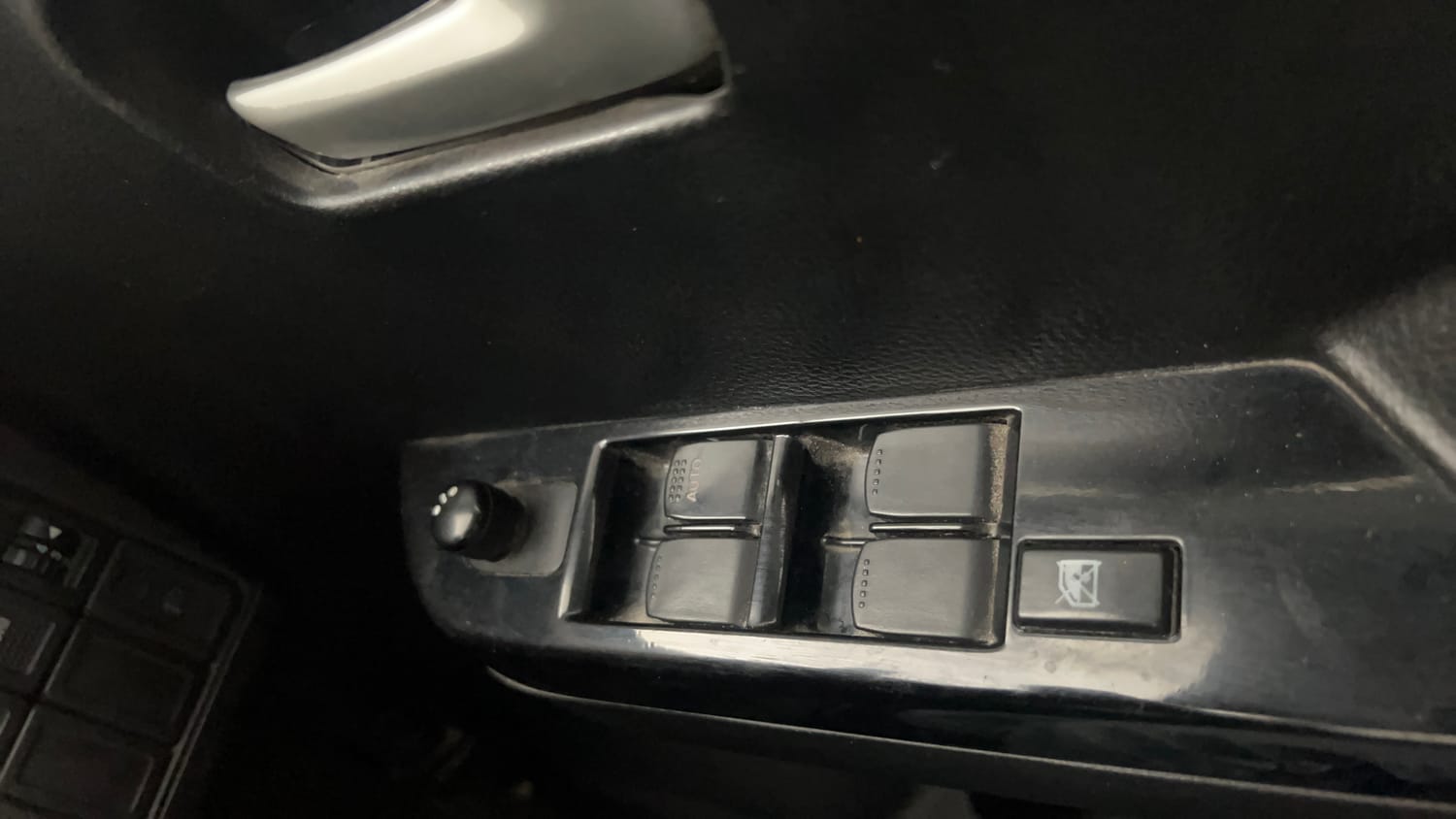 Used 2017 Maruti Suzuki Wagon R VXI Petrol Manual top_features Power windows